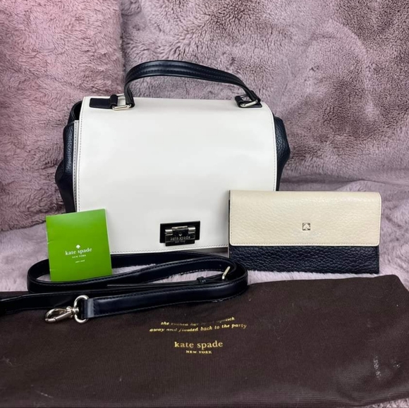 KATE SPADE ♠️ NEW YORK - Picture 1 of 8